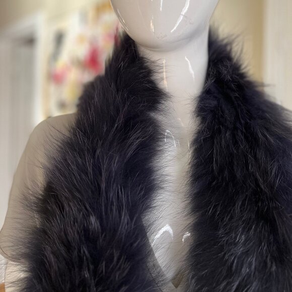 Fox Fur Infinity Scarf in Indigo Blue by Adrienne Landu - Authentic - Picture 4 of 14